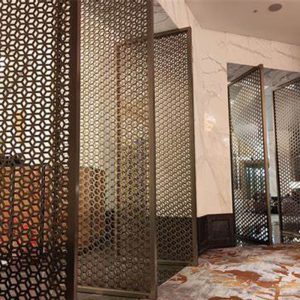 metal divider